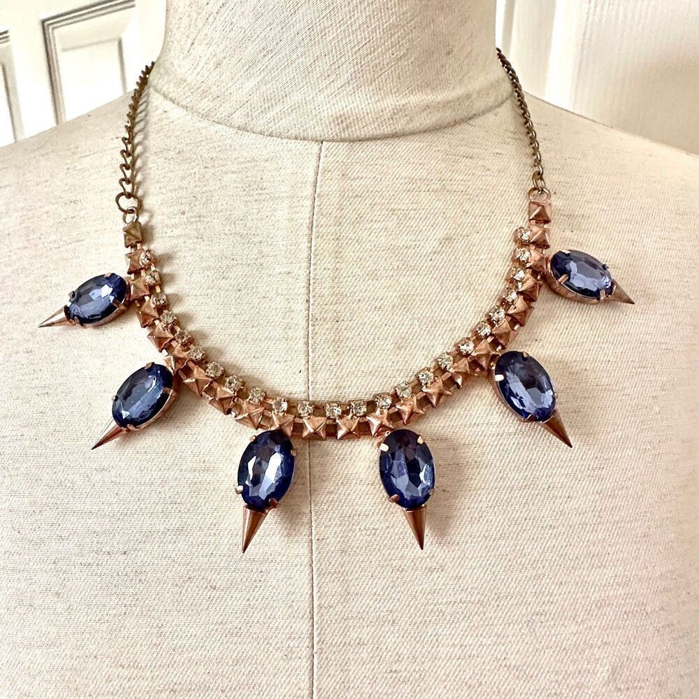 Elegant Blue and Gold Necklace